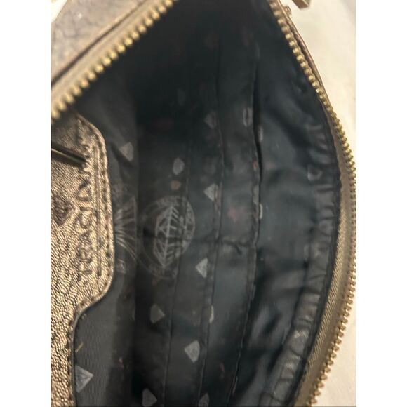 Traci Lynn studded 3d style gothic clutch bag zipper 10.5"x6" - Picture 9 of 10